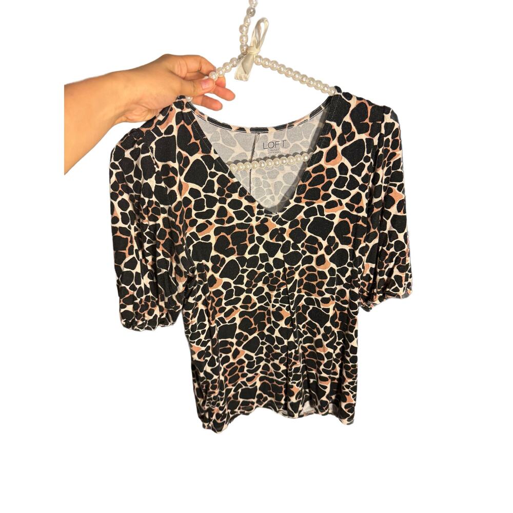 Loft size xs petite leopard print top blouse casual office shirt